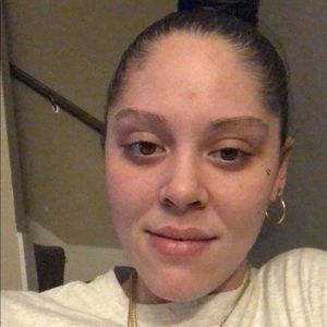 Meet your Posher, Bobbi